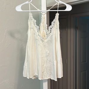 Illa illa white tank